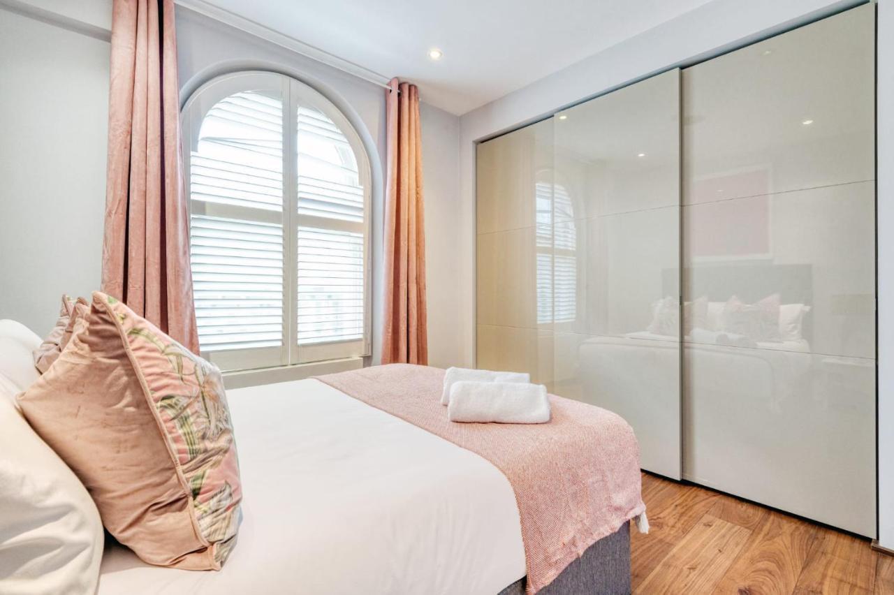 Modernized South Kensington Apartments London Eksteriør billede