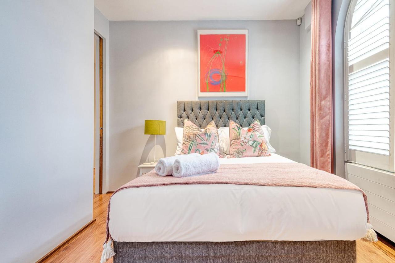 Modernized South Kensington Apartments London Eksteriør billede